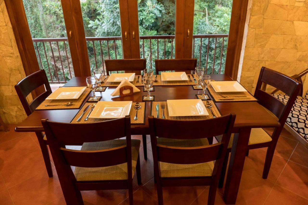 Aronka Homestay Канди Екстериор снимка
