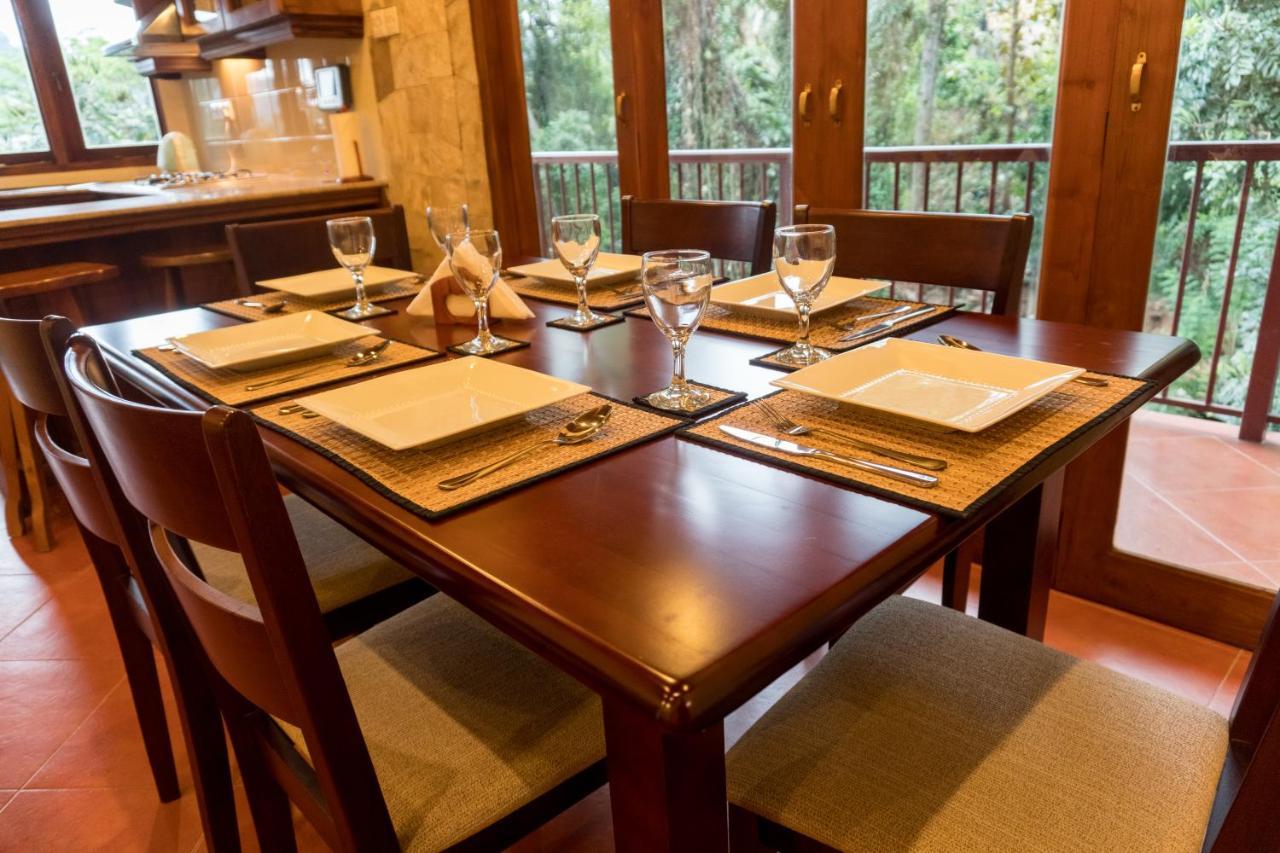 Aronka Homestay Канди Екстериор снимка